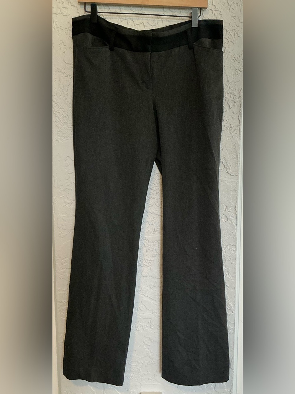 Express Women's Black Editor Dress Pants - Classic Straight Leg